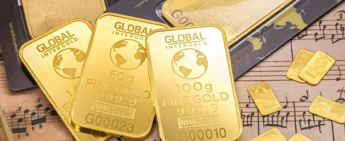 Deutsche Bank: Emas berisiko jatuh ke $3,800 jika Fed mula naikkan kadar