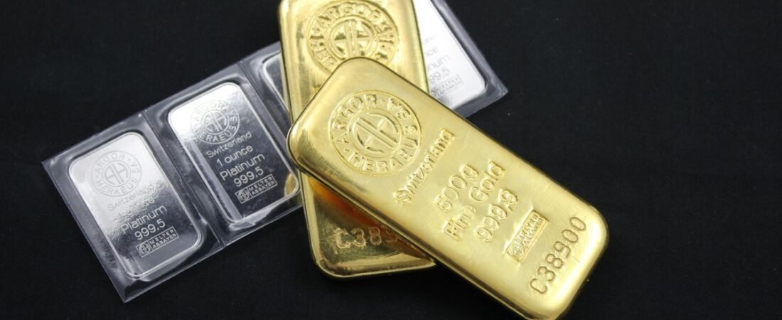 Standard Chartered: Emas disukai, sasaran $5,100/oz menjelang pertengahan 2027