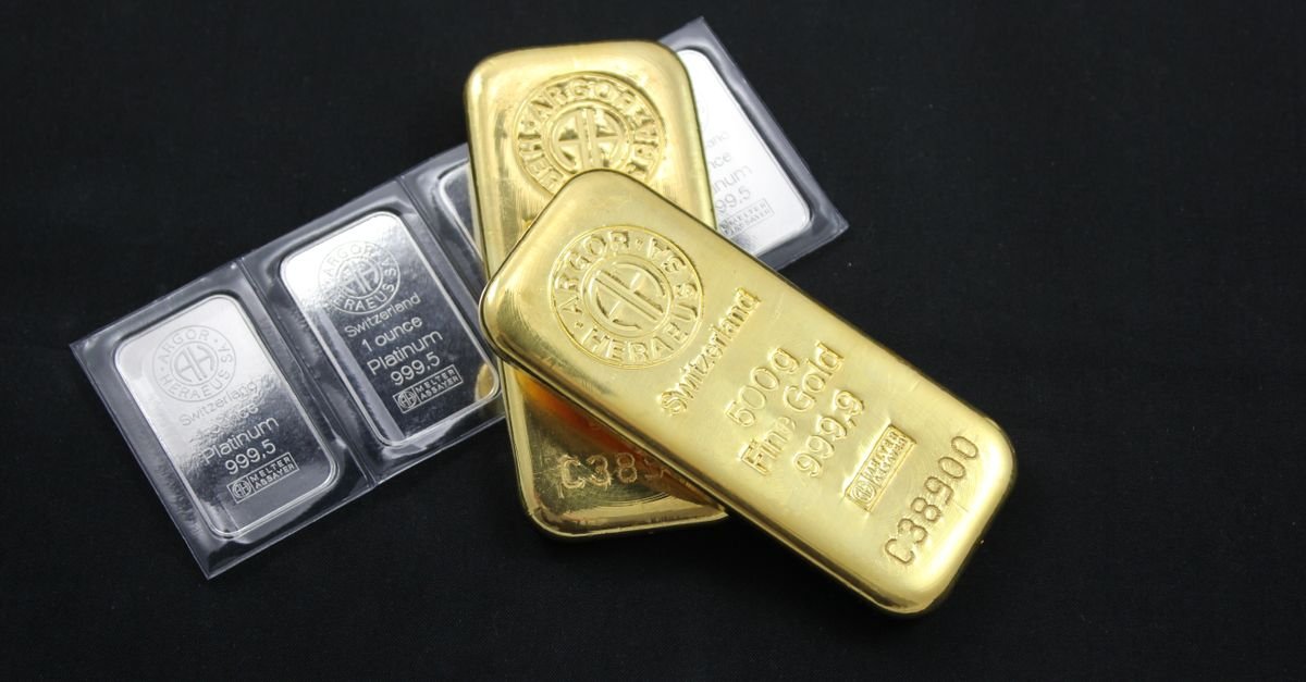 Standard Chartered: Emas disukai, sasaran $5,100/oz menjelang pertengahan 2027
