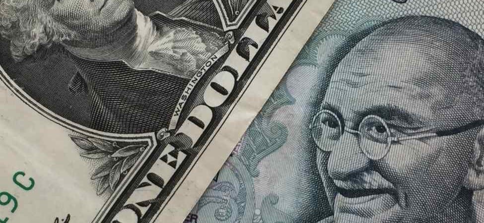 Rupee India Berhenti Pulih Selepas Fed Lebih Hawkish dan Tensi Hormuz